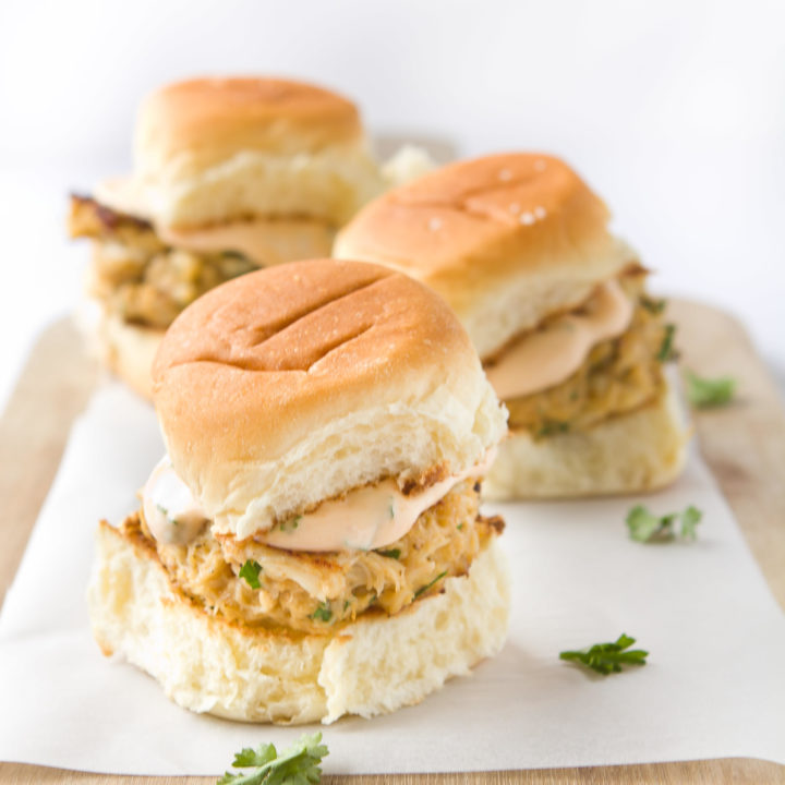 Crab Cake Sliders with Spicy Aioli Sauce