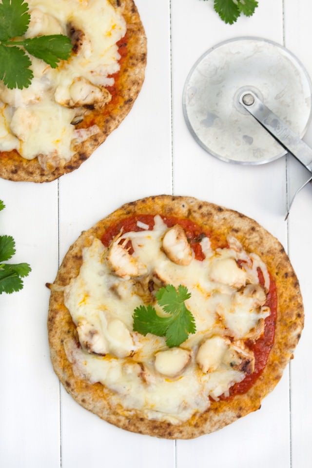 5 ingredient chicken and cheese flatbread
