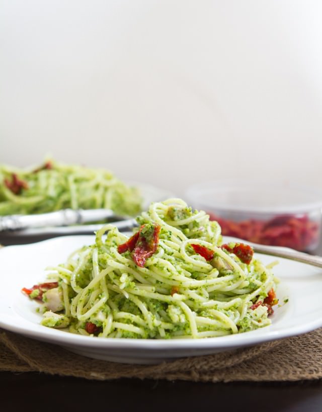 Spinach and Broccoli Pesto Spaghetti