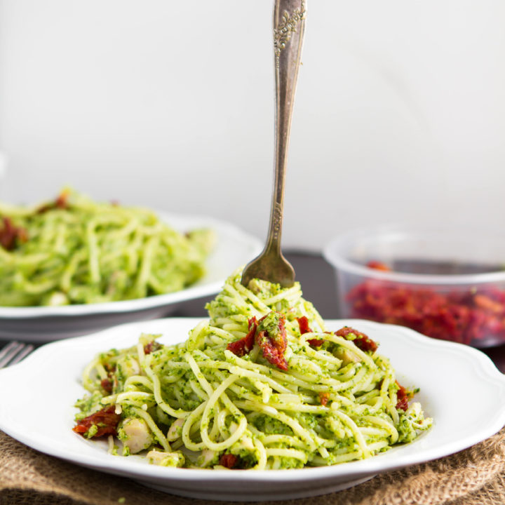 Spinach and Broccoli Pesto Spaghetti