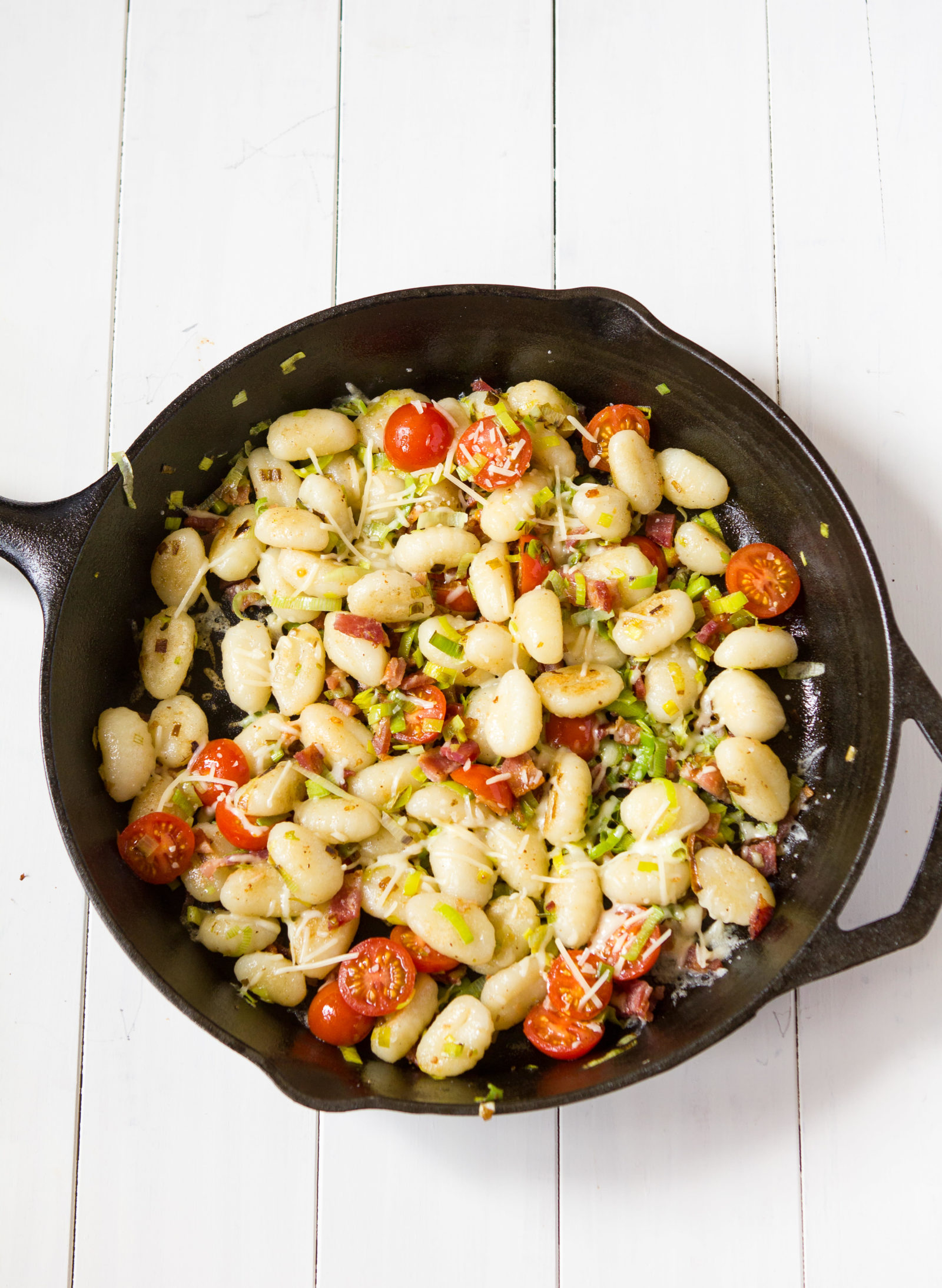 PanToasted Gnocchi with Bacon, Leeks and Fresh Tomato A Zesty Bite