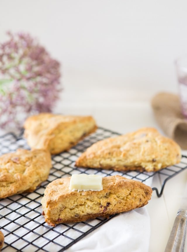 The best bacon cheddar scones | A Zesty Bite