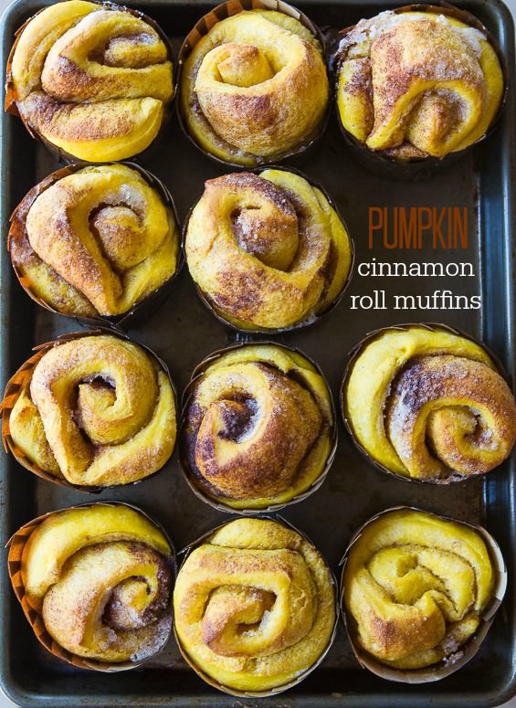 Pumpkin-cinnamon-roll-muffins