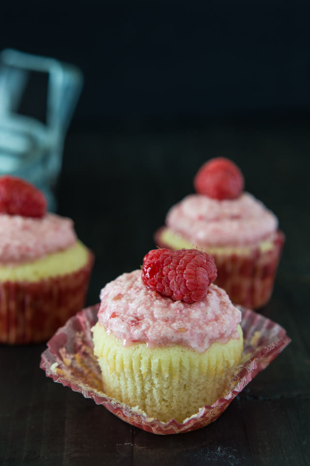 Raspberry vanilla bean cupcakes