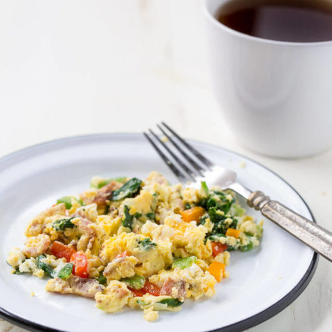 Easy Egg in a Mug Breakfast