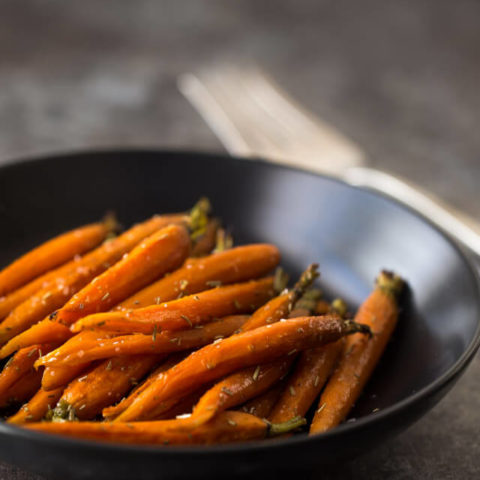 Maple Roasted Carrots | A Zesty Bite